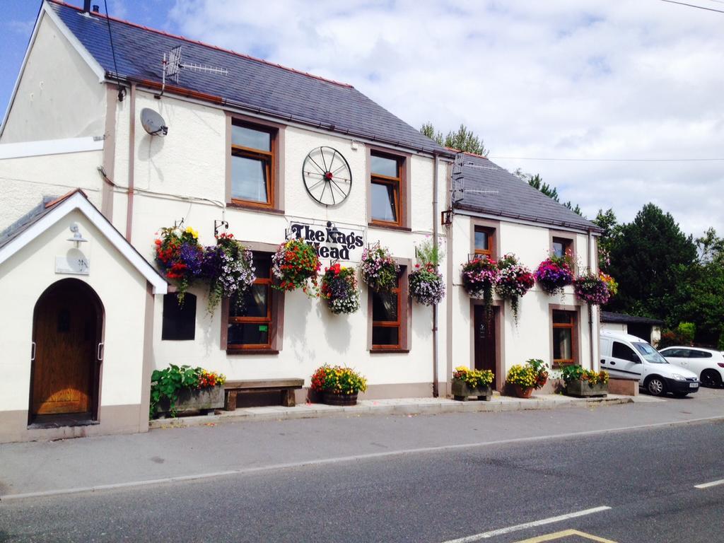 The Nags Head Tredegar Bed & Breakfast Nant-y-bwch Exterior photo